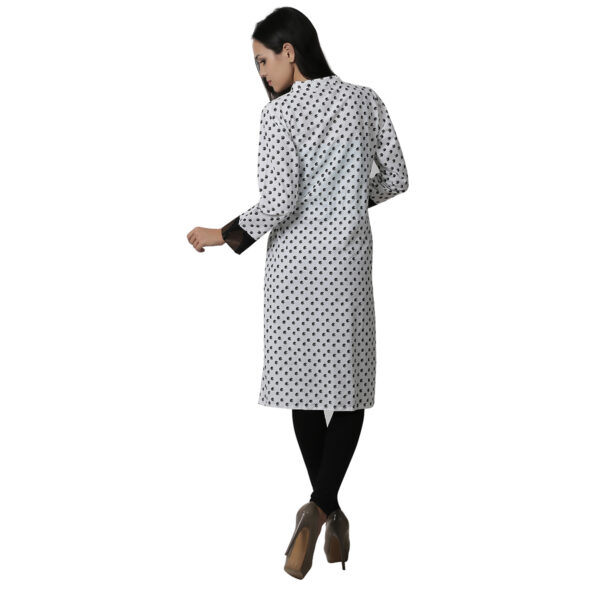 Women Chikan Embroidery Cotton Blend Straight Kurti - Image 3