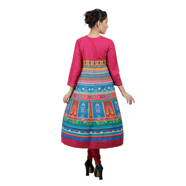 Women Embroidered Viscose  Straight Kurti - Image 3