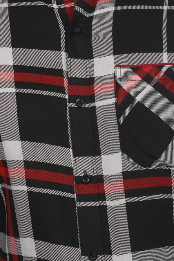 Men Comfort Fit Checkered Spread Collar Casual Shirt - Image 5
