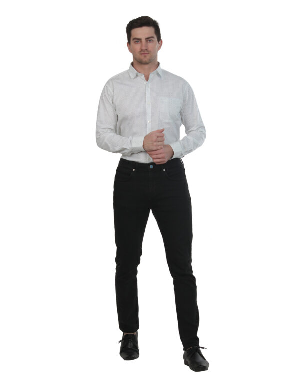 Men Slim Fit Solid Spread White Collar Casual Shirt - Image 6