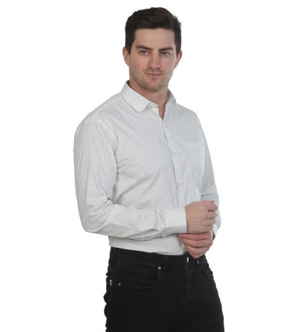Men Slim Fit Solid Spread White Collar Casual Shirt - Image 4