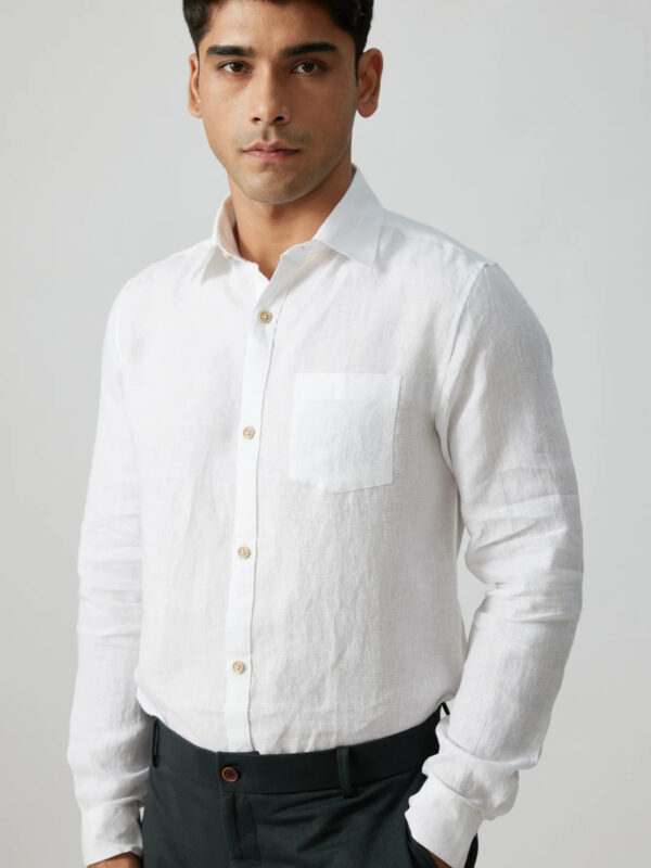 Men Regular Fit Solid Casual Shirt